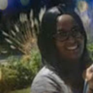 Meet your Posher, Anissa